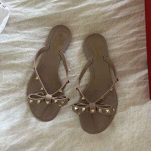 Valentino thong flip flops. Worn 3 times.